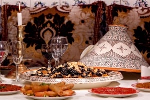 Marrakesz: Pokaz kolacji w restauracji Dar Essalam