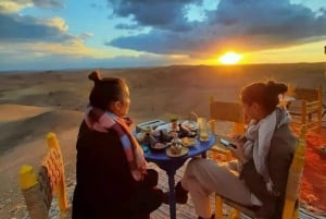 Marrakech: Dinner show with quad bike & sunset