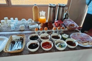 マラケシュ／フェズ：メルズーガ砂漠3日間旅行／ラグジュアリー／四輪バギーオプション