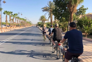 Marrakech: tour guidato della città in bicicletta - Cultura, colori e fascino