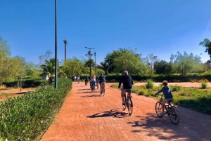 Marrakech: tour guidato della città in bicicletta - Cultura, colori e fascino
