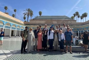 Marrakech : palais Bahia, madrasa Bn Yousef, visite du souk de la médina