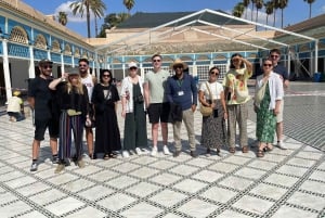 Marrakech : palais Bahia, madrasa Bn Yousef, visite du souk de la médina