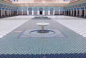 Marrakech : palais Bahia, madrasa Bn Yousef, visite du souk de la médina