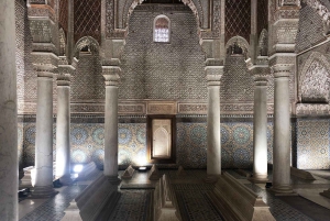 Marrakech Heritage: Saadian Tombs,Bahia Palace & Medina Tour