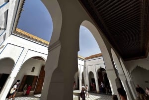 Marrakech Heritage: Saadian Tombs,Bahia Palace & Medina Tour