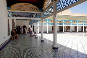 Marrakech: Visita al Palacio, Museo, Madraza y Medina