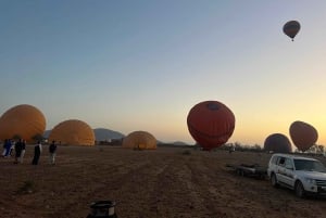 Marrakech: volo in mongolfiera con colazione berbera