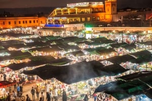 Marrakech: El Fnaa Food Tour illallisella
