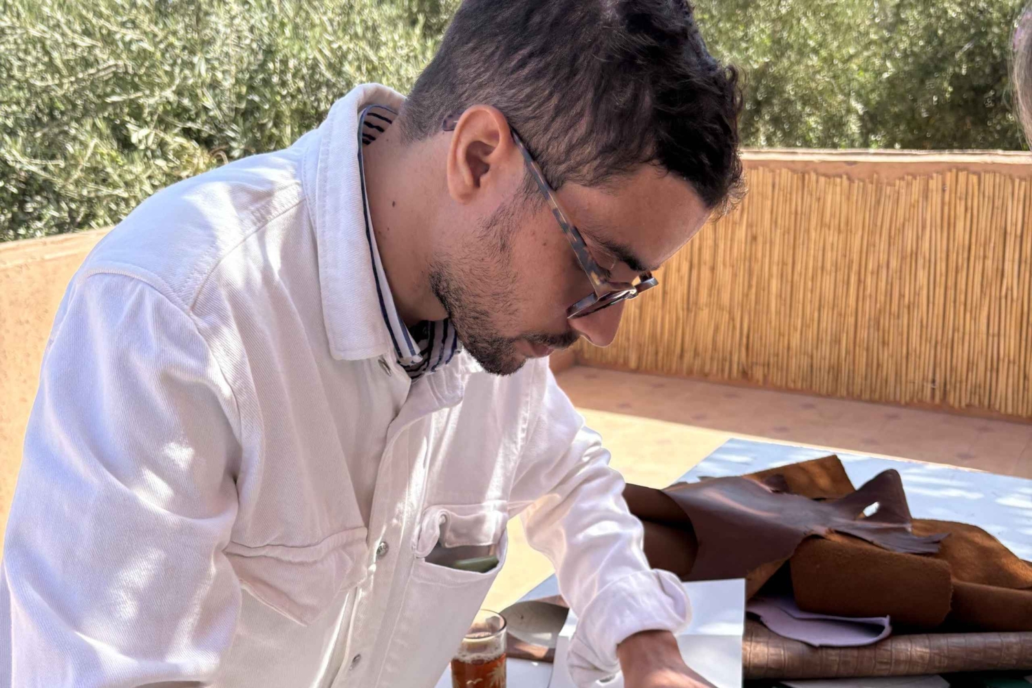 Marrakesch: Leder-Accessoire-Workshop mit Tee