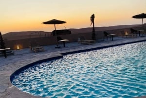 Обед в Марракеше, прогулка на верблюдах, квадроциклах и бассейн.