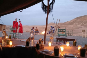 Marrakesch: Abendessen in der Agafay-Wüste, Feuershow & Kamelritt