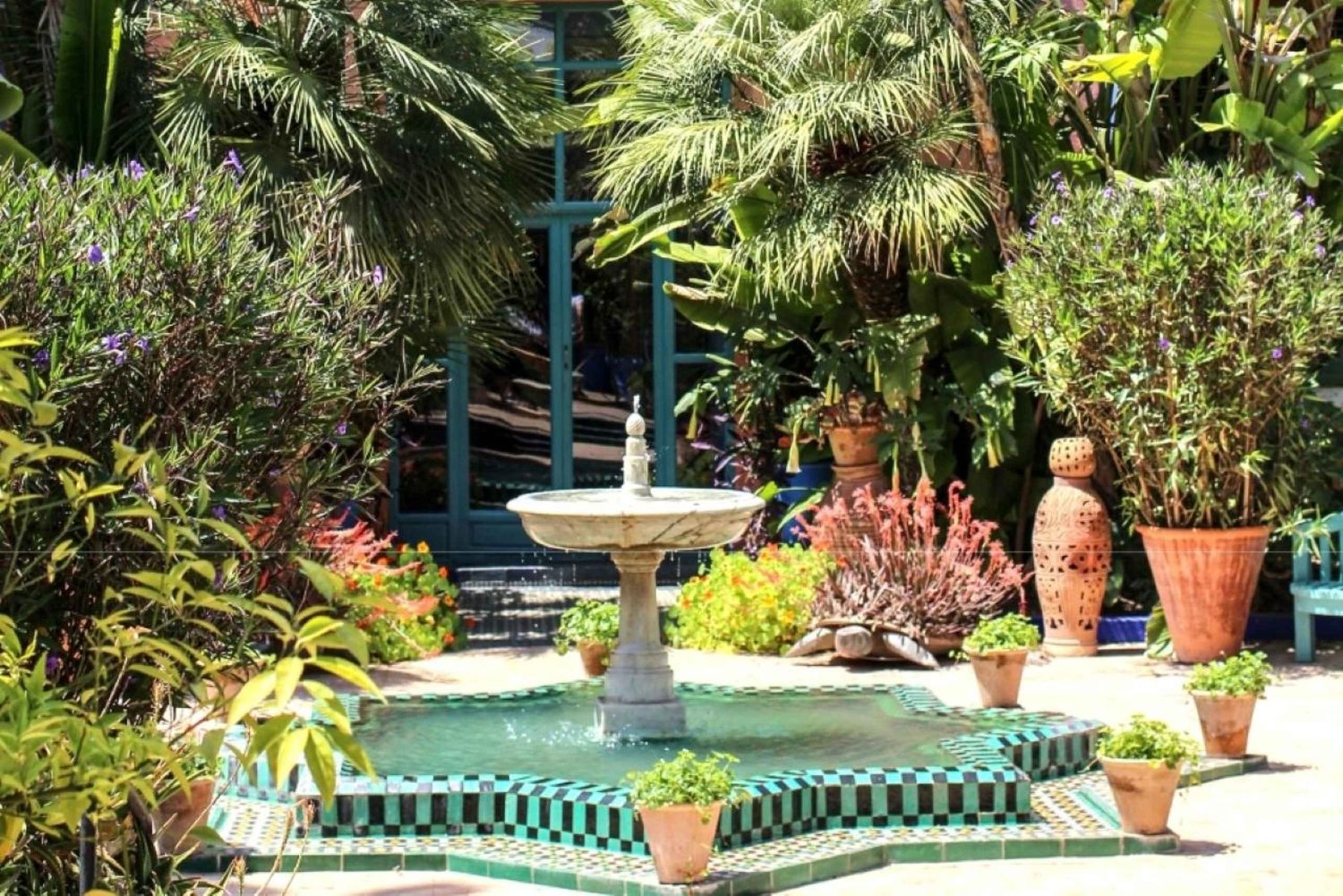 Marraquexe: Jardim Majorelle com uma aplicação de guia de áudio digital