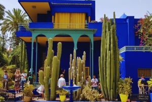 Marrakech: excursão ao jardim Majorelle e Menara e passeio de carruagem