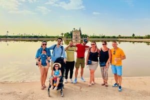 Marrakech: excursão ao jardim Majorelle e Menara e passeio de carruagem