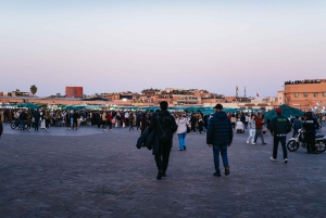 Marrakesz: Medyna nocą - piesza wycieczka z marokańską herbatą