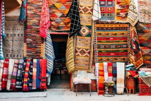 Marrakech: visite à pied de la vie nocturne de la médina avec dégustations