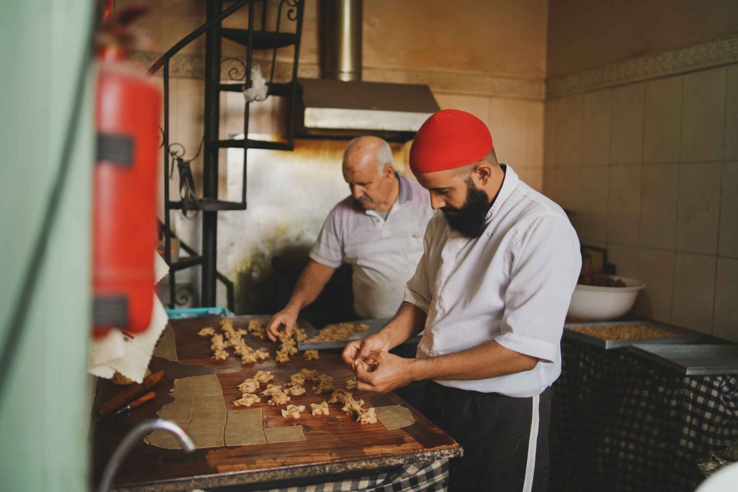 マラケシュメディナ・ストーリー・フード・ツアー（15以上の試食付き