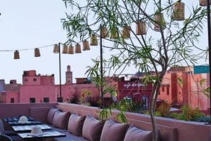 Marrakech: Medina-besøk med utsikt fra taket og tradisjonell servering