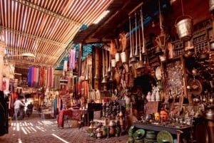 Marrakech: Medina-besøk med utsikt fra taket og tradisjonell servering