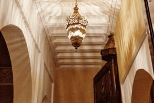 Marrakech: Medina-besøk med utsikt fra taket og tradisjonell servering