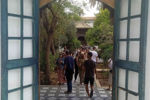 Marrakech: Agafay Desert Camel & Quad Rides illallisesityksen kanssa