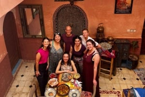 Marrakech: Clase de cocina marroquí con una familia local