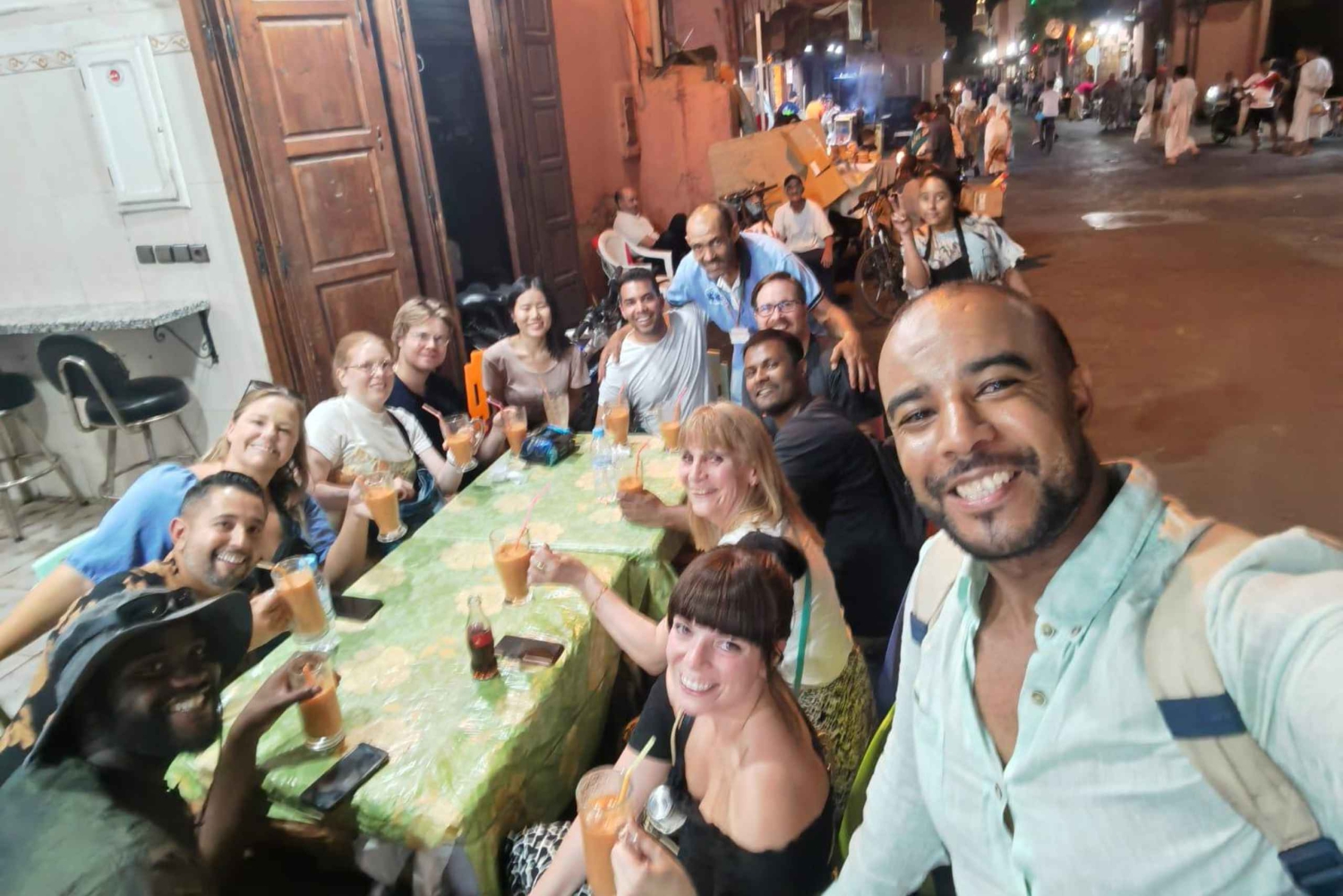 Tour gastronómico nocturno de Marrakech / Saborea el auténtico Marrakech