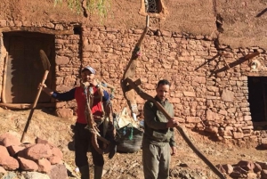 Marrakech: Ourika Valley - Vattenfall & Lunch med en lokal