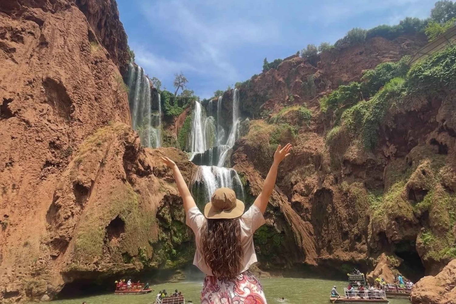 Marrakech : Cascade d'Ouzoud, randonnée guidée, tour en bateau et déjeuner