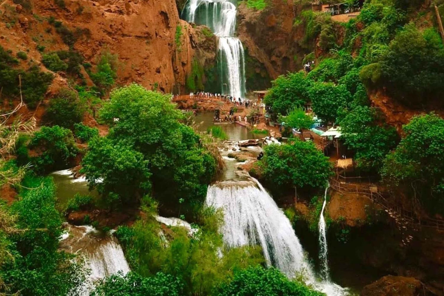 Marrakech : Cascade d'Ouzoud, randonnée guidée, tour en bateau et déjeuner