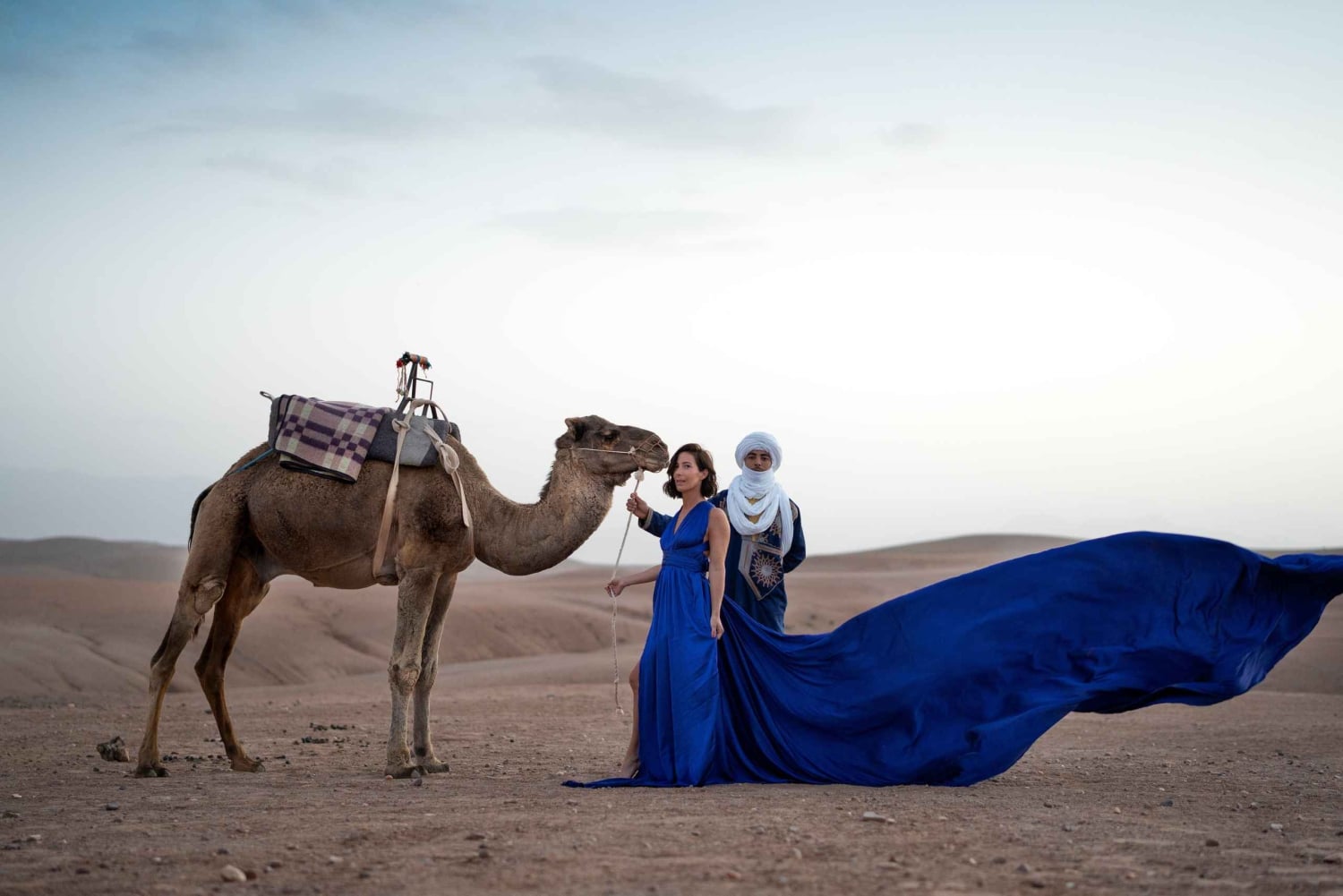 Marrakech: Fotosession i flygande klänning i Agafayöknen
