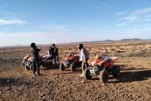 Odkryj palmowy gaj Marrakeszu na quadach