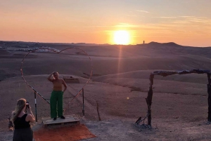 Marrakesz: Quady, wielbłądy o zachodzie słońca i romantyczny pokaz podczas kolacji