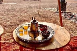 Marrakech: Quads, kamelit auringonlaskun aikaan ja romanttinen illallisnäytös: Quads, Camels on Sunset ja romanttinen illallisnäytös