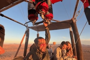 Marrakech: Romantisk tur i luftballon og berbermorgenmad