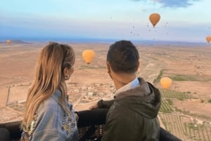 Marrakech: Romantisk tur i luftballon og berbermorgenmad