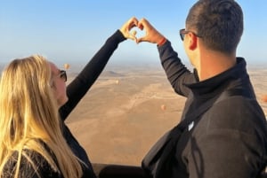 Marrakech: Romantisk tur i luftballon og berbermorgenmad