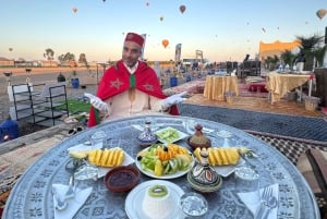 Marrakech: Royal Breakfast with Hot Air Balloons View