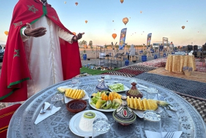 Marrakech: Royal Breakfast with Hot Air Balloons View