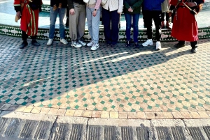 Visite guidée partagée de Marrakech : Palais Bahia, Madrassa et souks