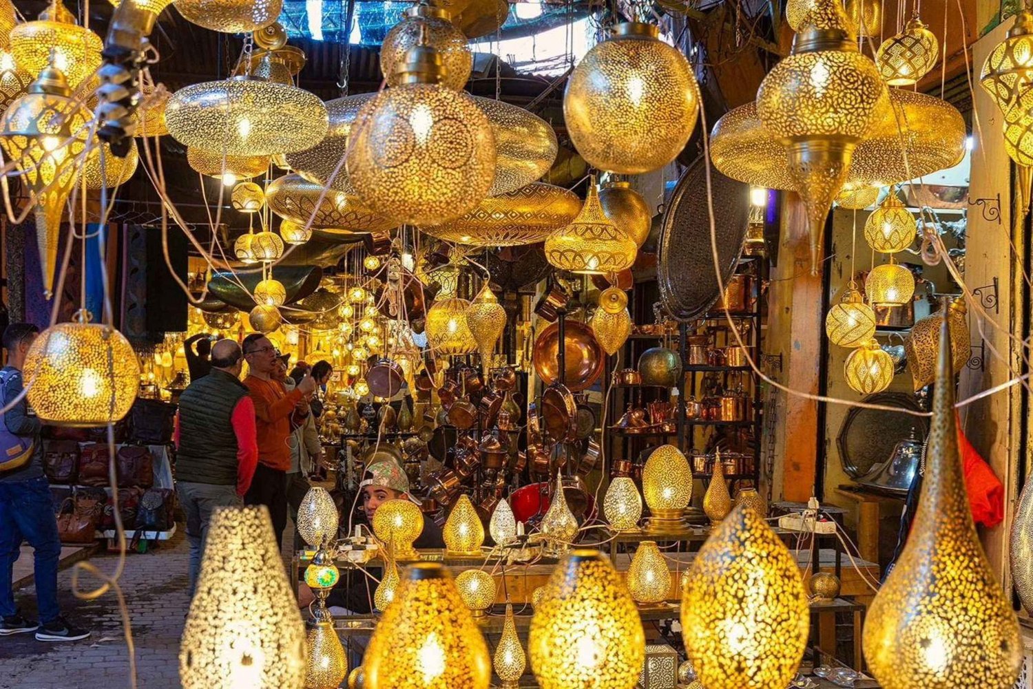 Marrakech: Medina Souks & Hidden gems Shopping Tour