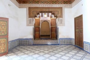 Marraquexe: Medersa Ben Youssef, Le Jardin Secret e passeio pelo souk