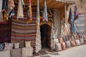 Marraquexe: Medersa Ben Youssef, Le Jardin Secret e passeio pelo souk