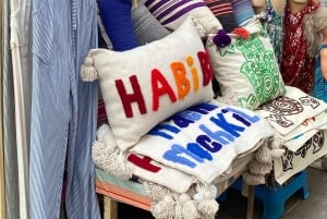 マラケシュ発：エッサウィラの海岸とメディナへの日帰りツアー（少人数制）