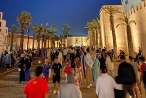 マラケシュ発：エッサウィラの海岸とメディナへの日帰りツアー（少人数制）