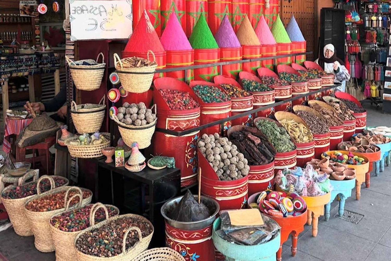 Marrakech: tour dei souk e hammam berbero con massaggio