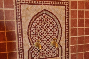 Marrakech: tour dei souk e hammam berbero con massaggio