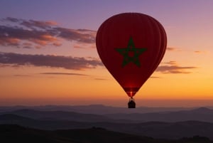 Marrakech: Soloppgangsflytur med varmluftsballong og berberfrokost