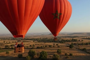 Marrakech: Soloppgangsflytur med varmluftsballong og berberfrokost